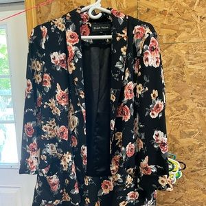Black rainn black floral blazer size large